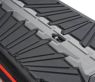Daytona deck grip detail